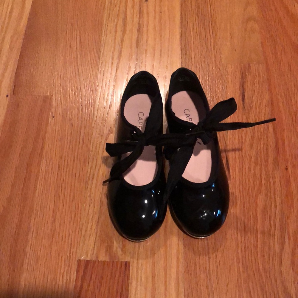 Capezio girls size 11 W Tap shoes